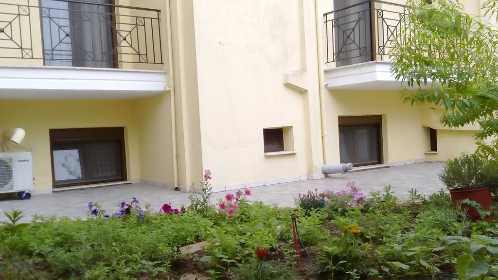Natalia'S Apartments Nikiti  Exterior foto